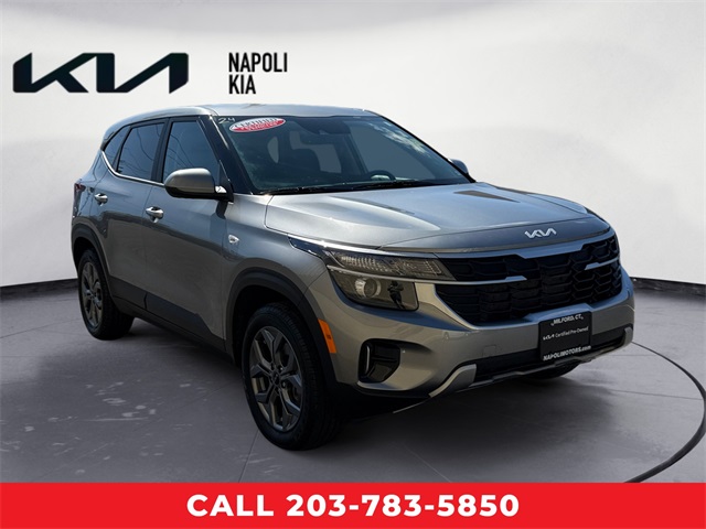 Vehicle image 3 of 27