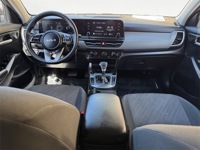 Vehicle image 10 of 27