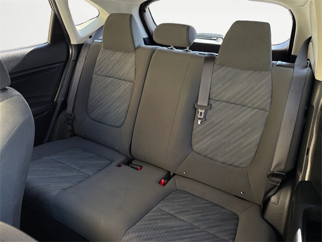 Vehicle image 13 of 27