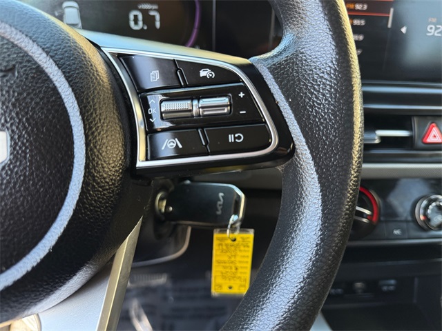 Vehicle image 22 of 27