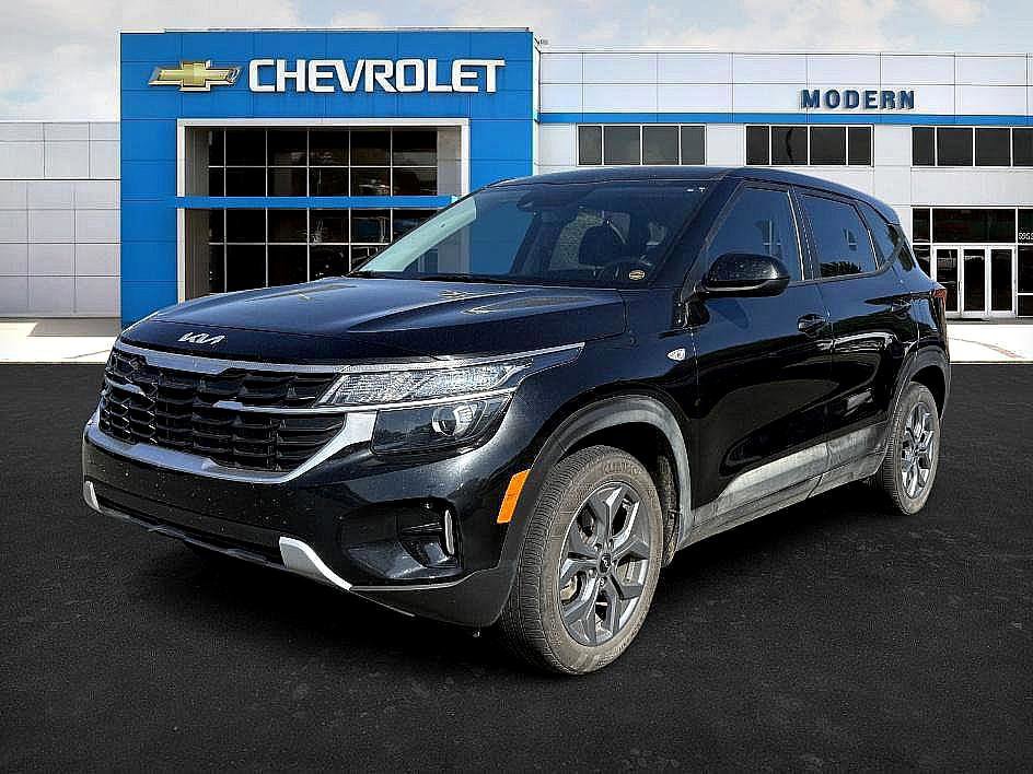 Vehicle image 1 of 28