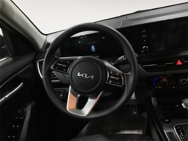 Vehicle image 12 of 15