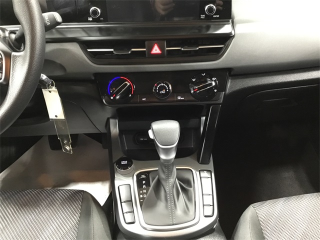 Vehicle image 11 of 15