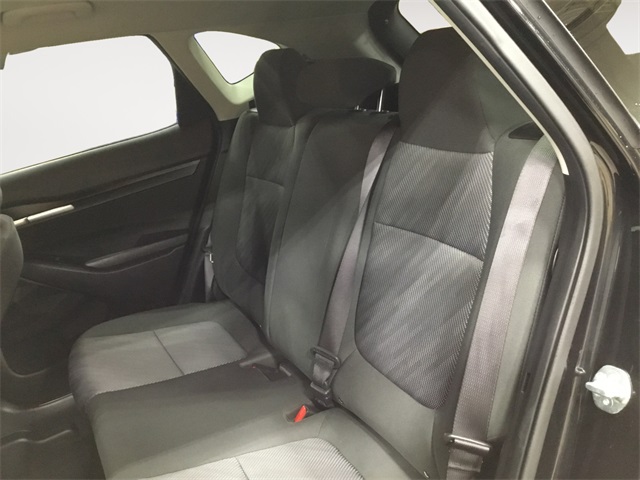 Vehicle image 13 of 15