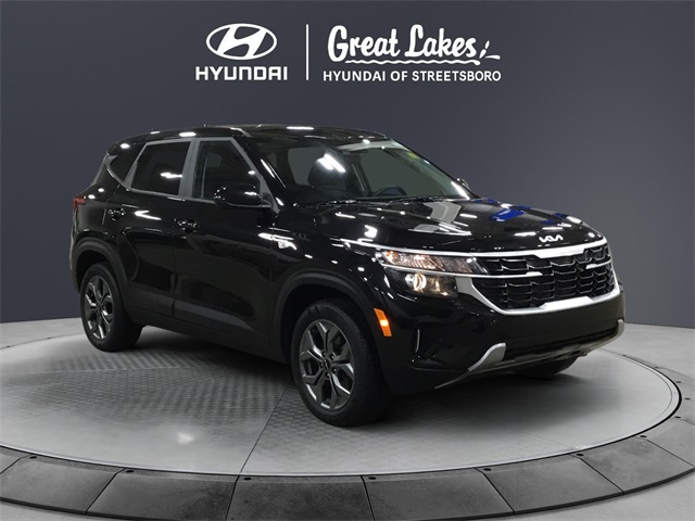 Vehicle image 3 of 15