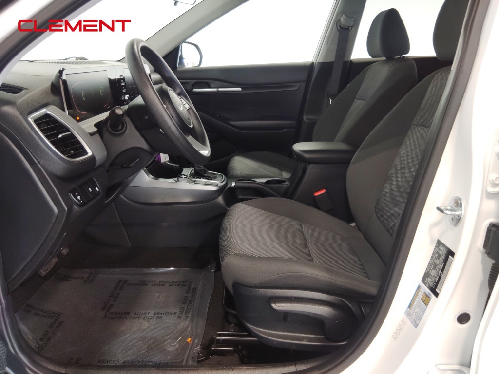 Vehicle image 19 of 48