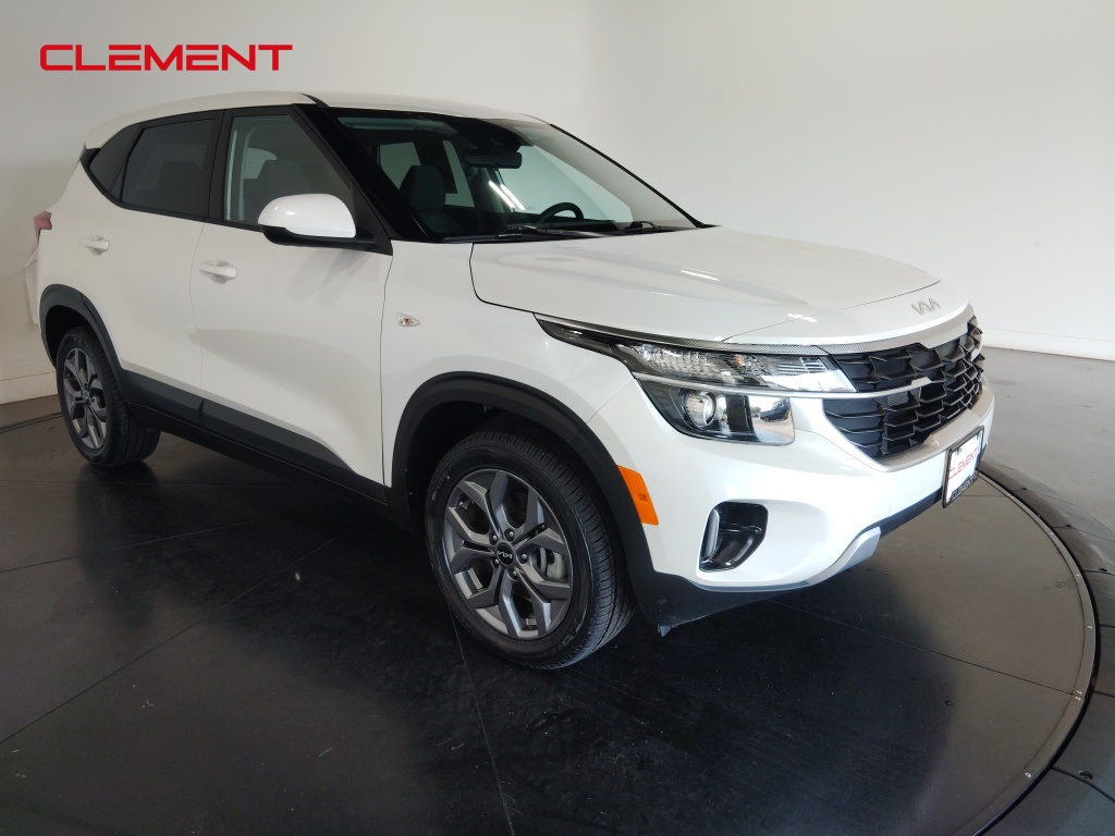 Vehicle image 3 of 48