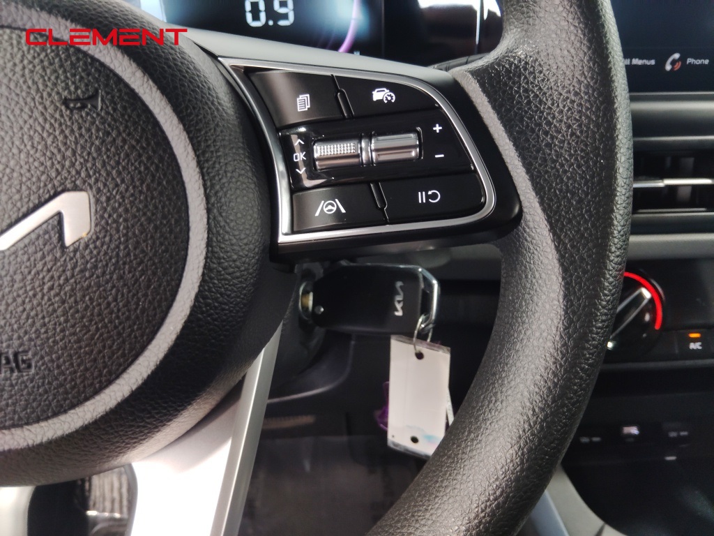 Vehicle image 23 of 48