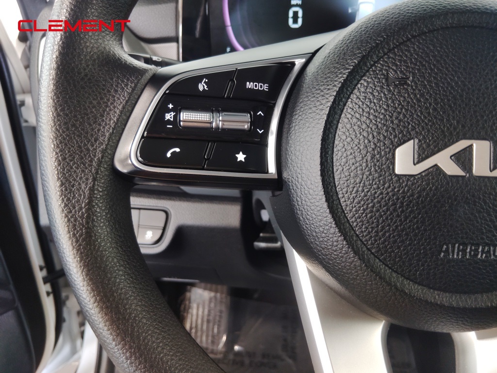 Vehicle image 24 of 48