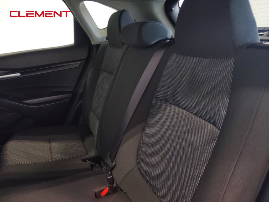 Vehicle image 13 of 48