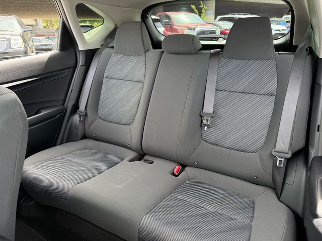 Vehicle image 11 of 36