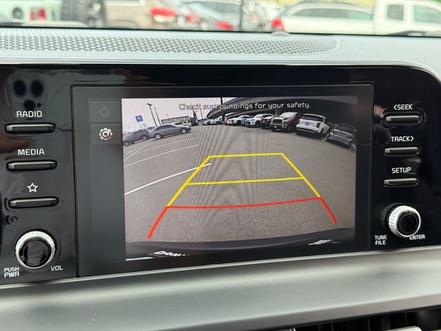 Vehicle image 21 of 36