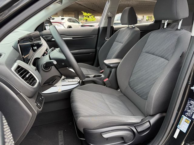 Vehicle image 14 of 36