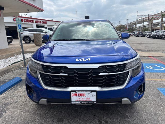2024 Kia Seltos LX Image 2 of 59