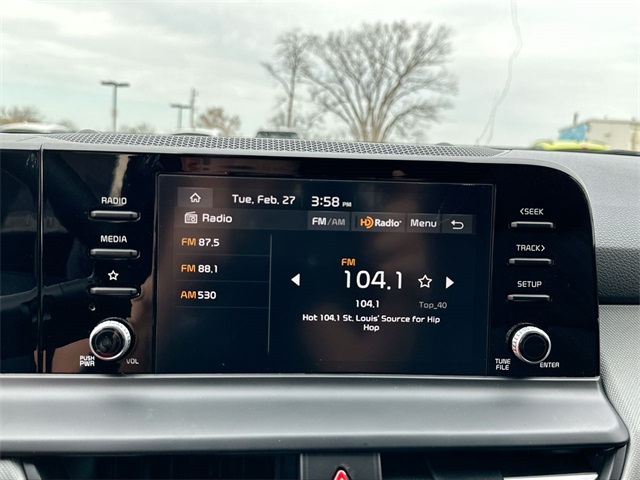 Vehicle image 33 of 41