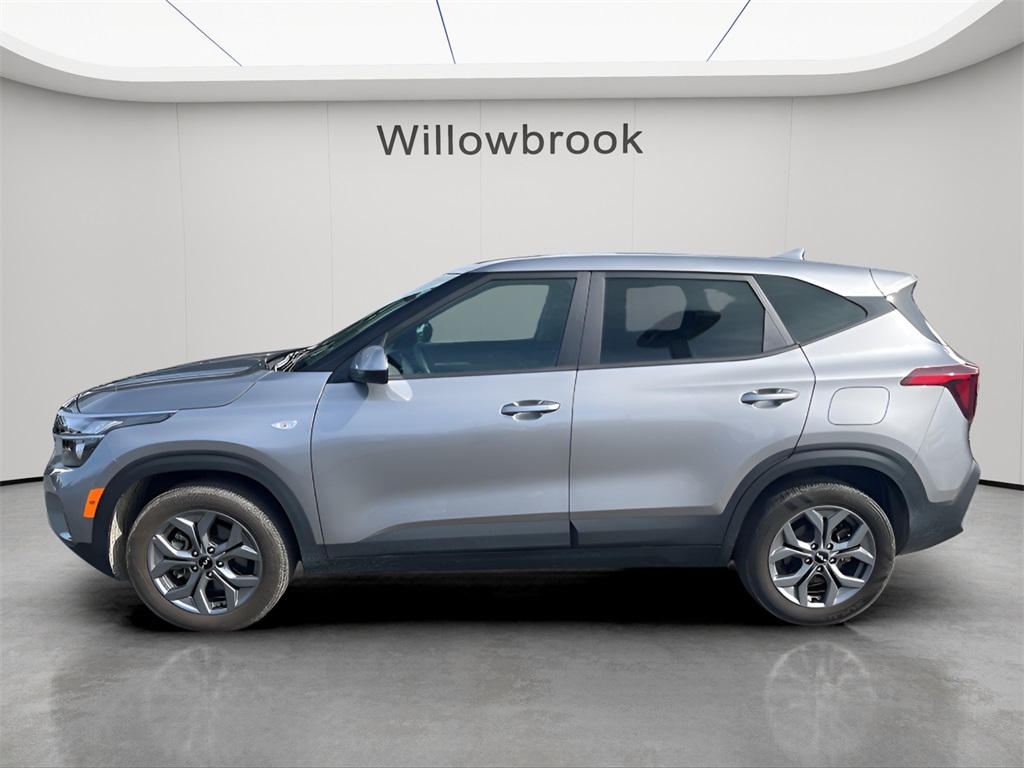 Vehicle image 7 of 34