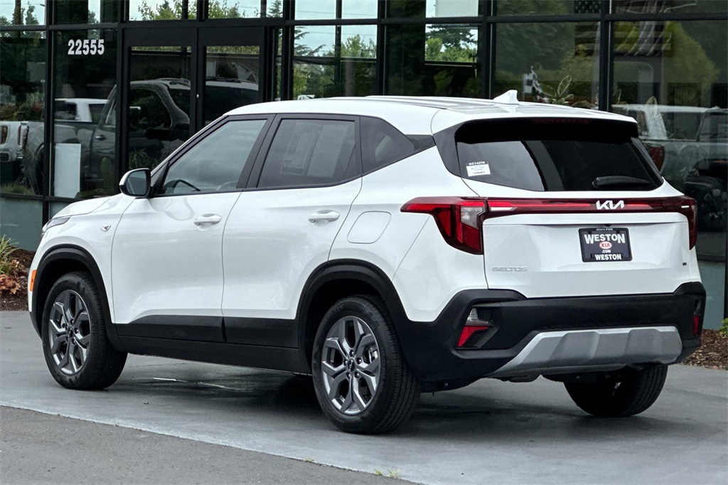 Vehicle image 9 of 29