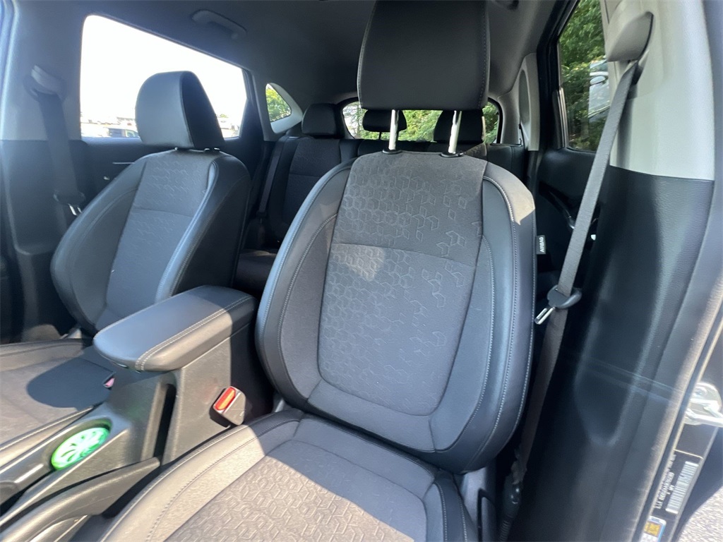 Vehicle image 19 of 34