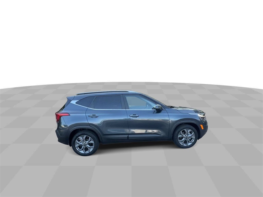 Vehicle image 5 of 34