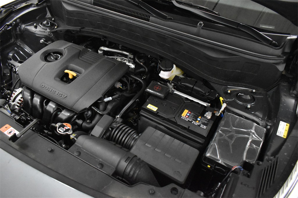 Vehicle image 9 of 25