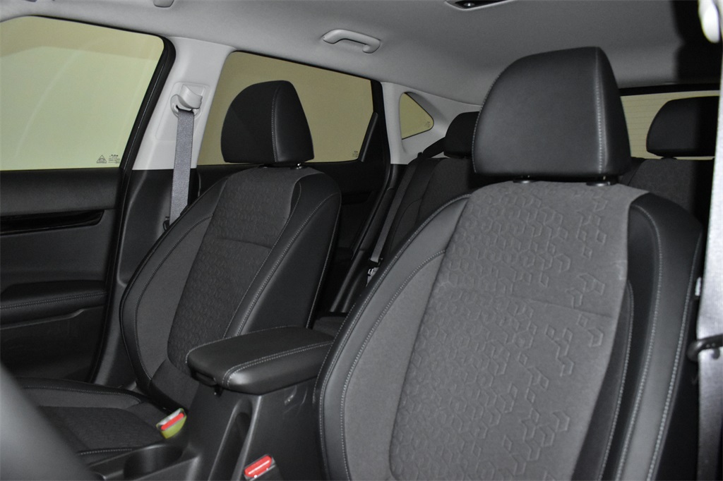 Vehicle image 24 of 25