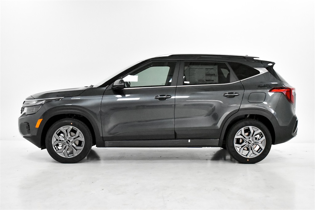 Vehicle image 8 of 25