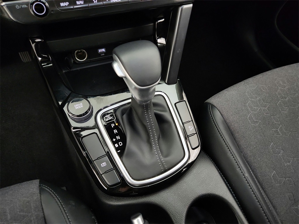 Vehicle image 21 of 30