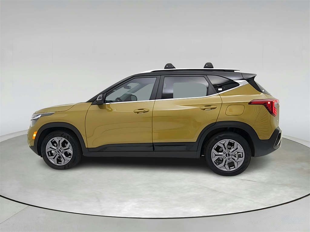 Vehicle image 8 of 30
