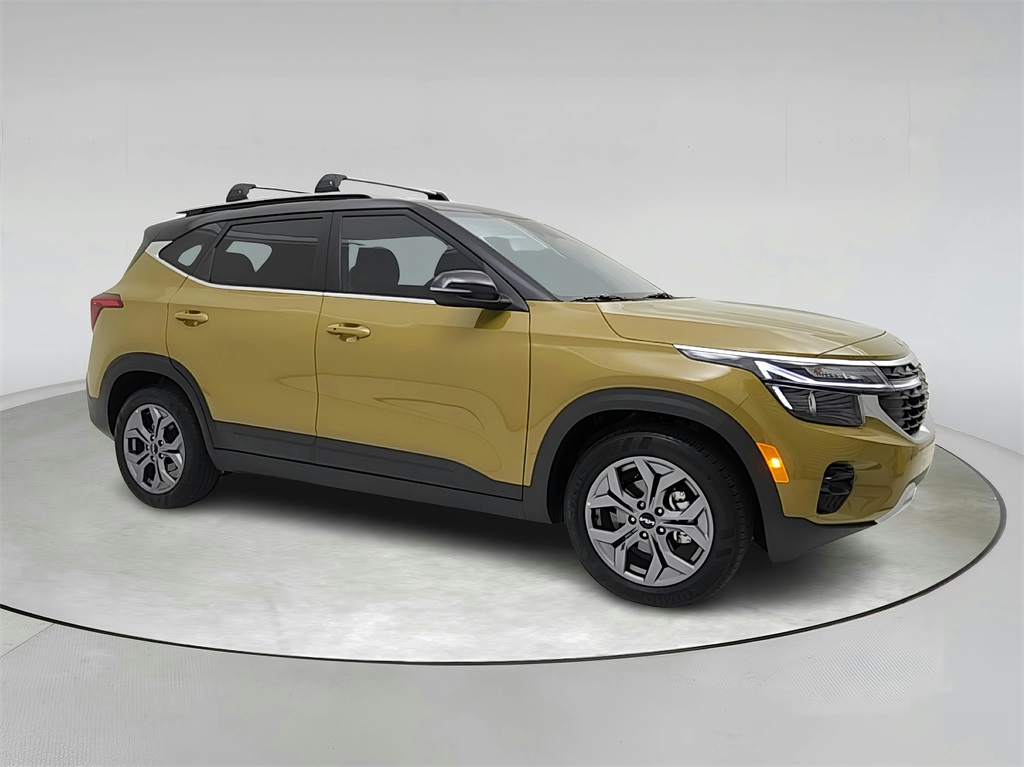 Vehicle image 3 of 30