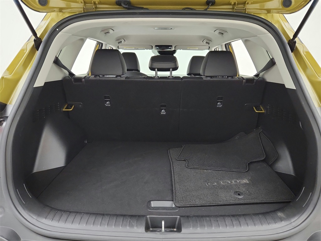 Vehicle image 9 of 30