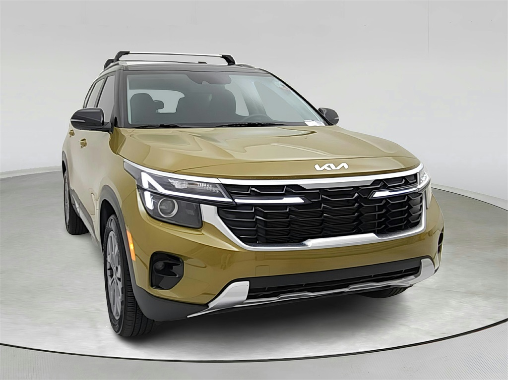 Vehicle image 4 of 30