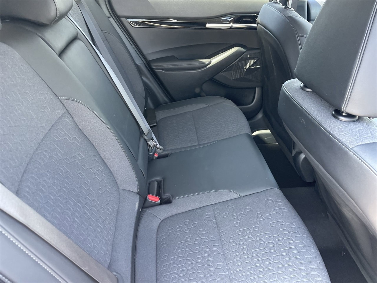 Vehicle image 12 of 30