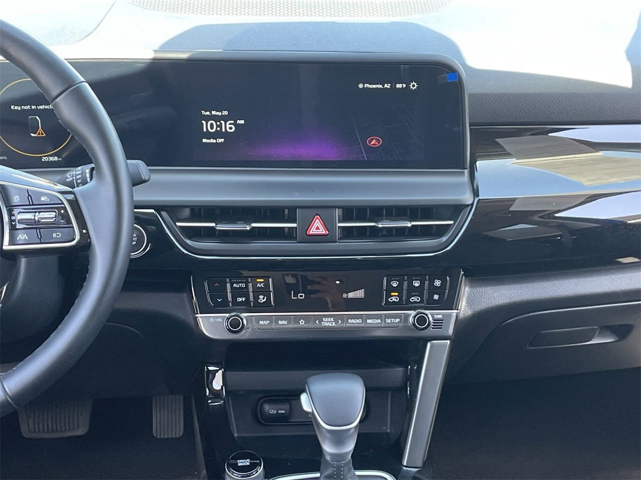 Vehicle image 14 of 30