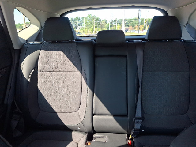 Vehicle image 17 of 31