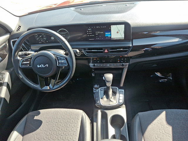 Vehicle image 22 of 31
