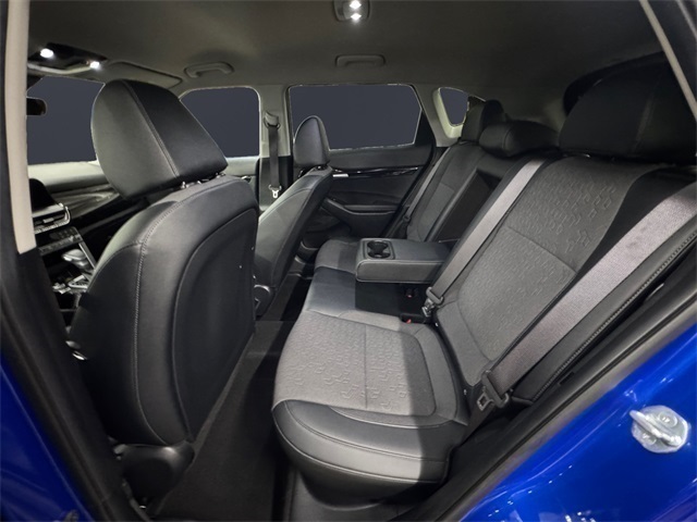 Vehicle image 12 of 18