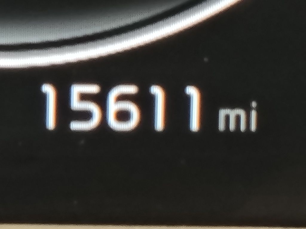 Vehicle image 12 of 40