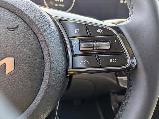 Vehicle image 12 of 24