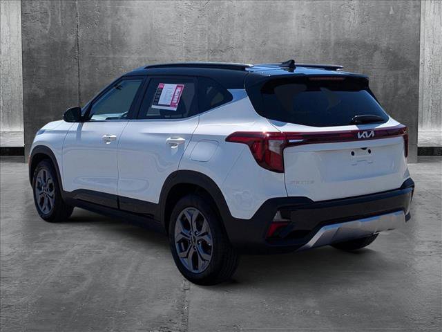 Vehicle image 7 of 24