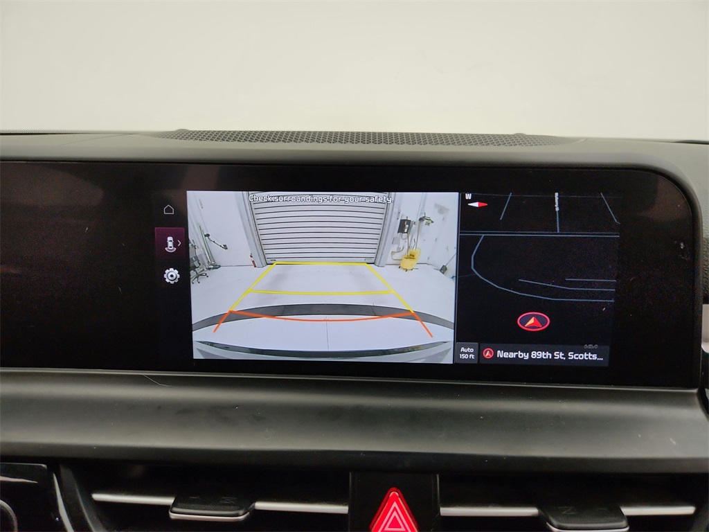 Vehicle image 18 of 29