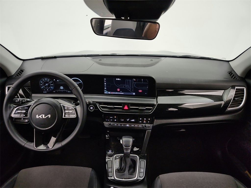 Vehicle image 13 of 29