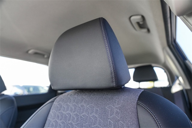 Vehicle image 15 of 27