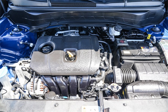 Vehicle image 8 of 27