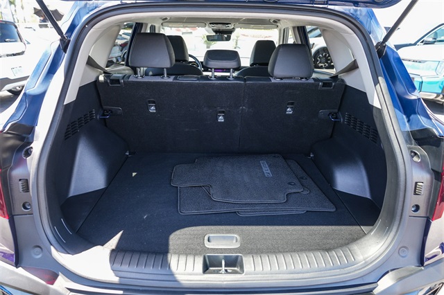Vehicle image 11 of 27