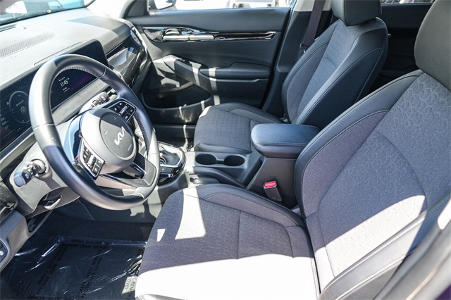 Vehicle image 26 of 27