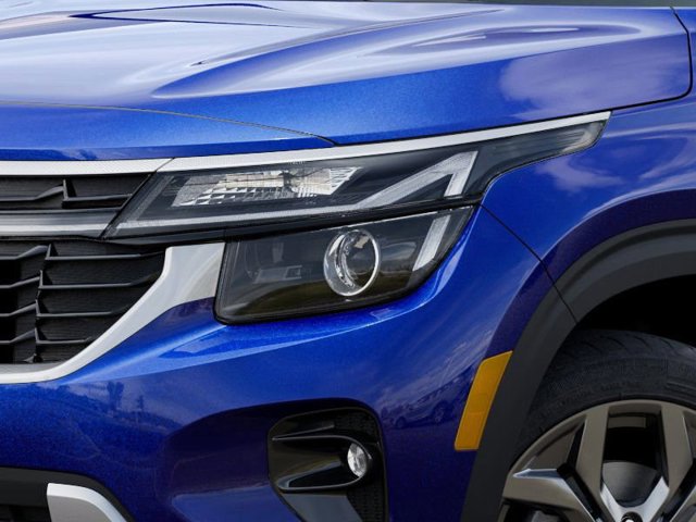 Vehicle image 24 of 37