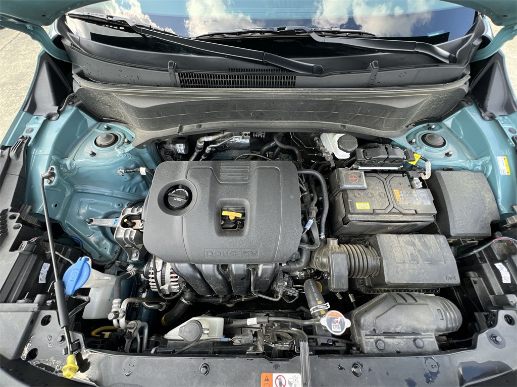Vehicle image 10 of 41