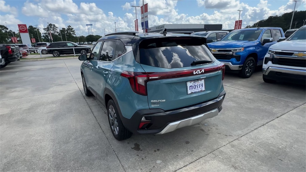 Vehicle image 7 of 41