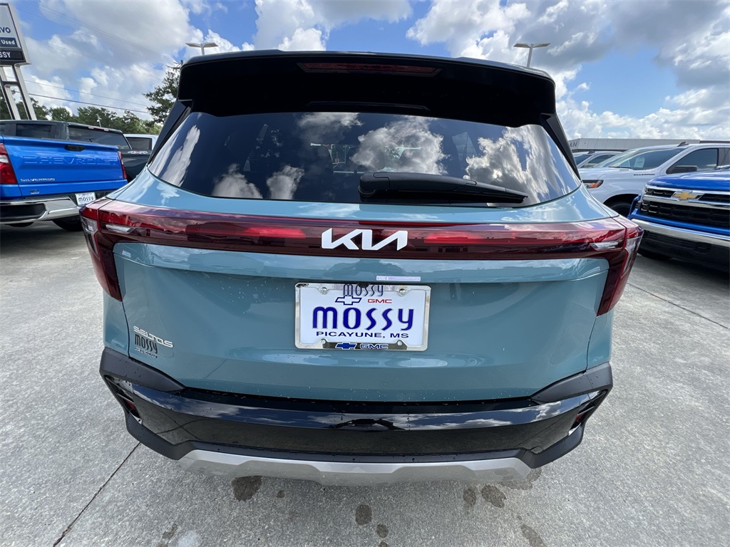 Vehicle image 13 of 41