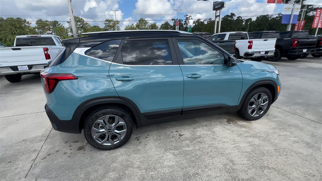 Vehicle image 5 of 41
